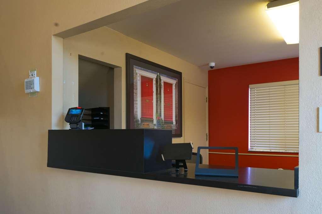 Suburban Studios Louisville East מראה פנימי תמונה