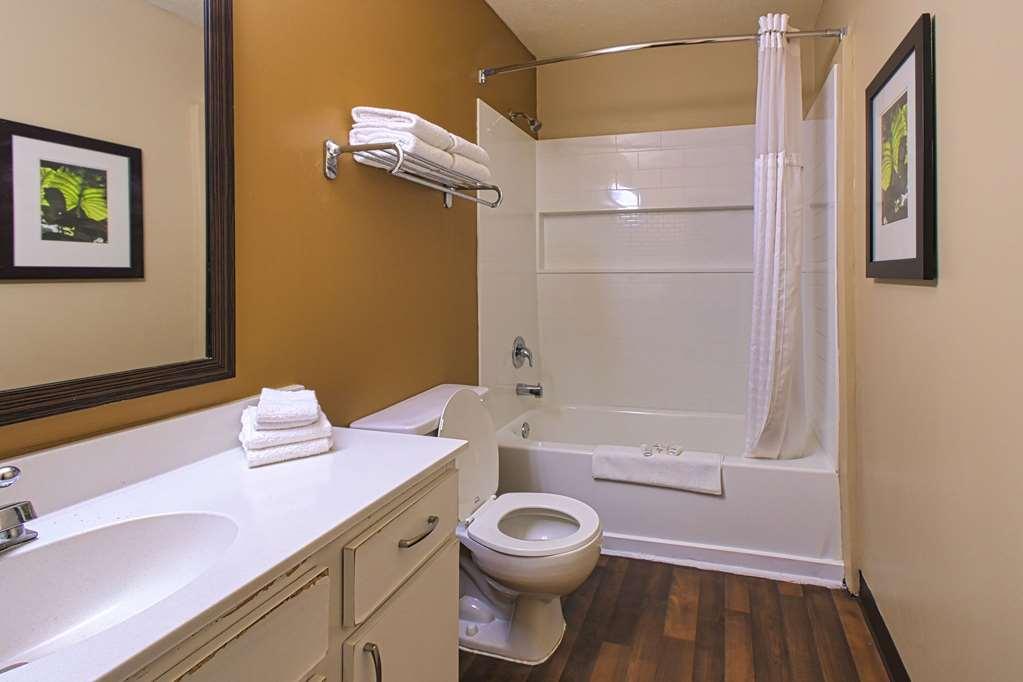 Suburban Studios Louisville East חדר תמונה