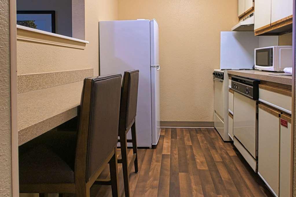 Suburban Studios Louisville East חדר תמונה