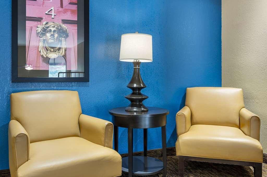 Suburban Studios Louisville East מראה פנימי תמונה
