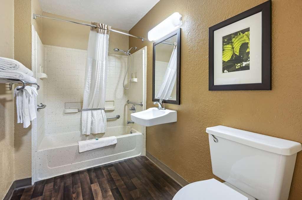 Suburban Studios Louisville East חדר תמונה
