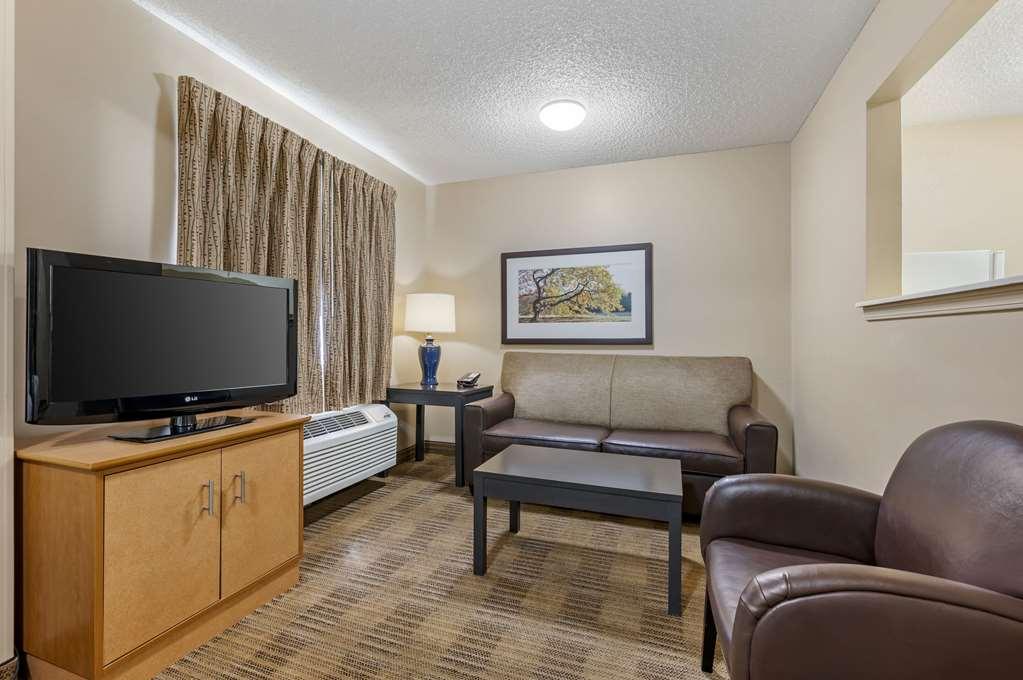 Suburban Studios Louisville East חדר תמונה
