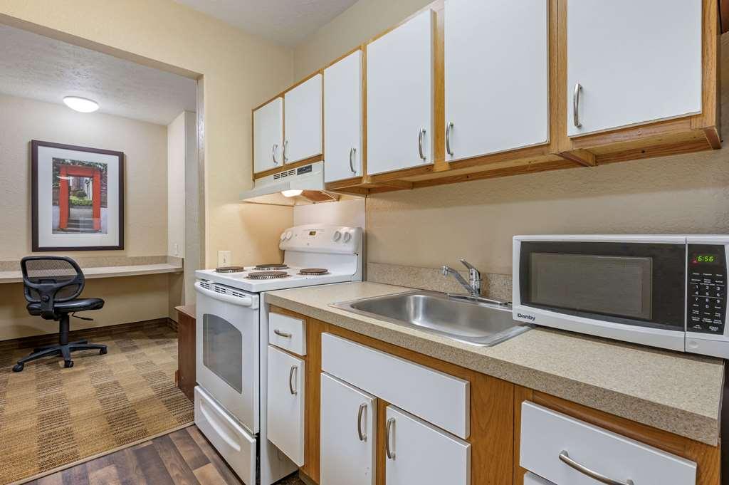 Suburban Studios Louisville East חדר תמונה